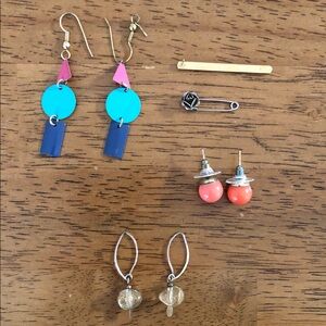 Women’s Earring Lot